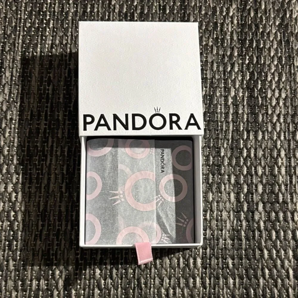 Pandora packaging gift bags and boxes